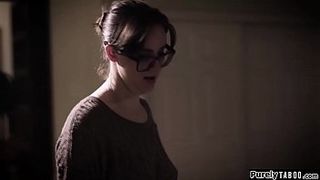 Любовница трахается с чужим мужем пока жена наблюдает